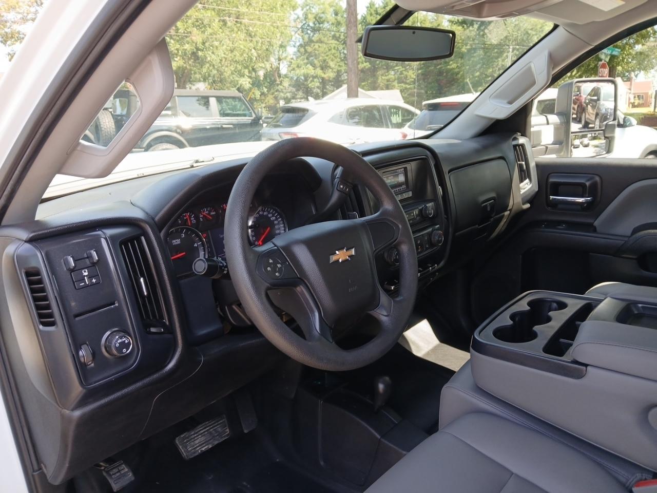 Chevrolet Silverado 3500HD Work Truck Crew Cab 4WD 2017