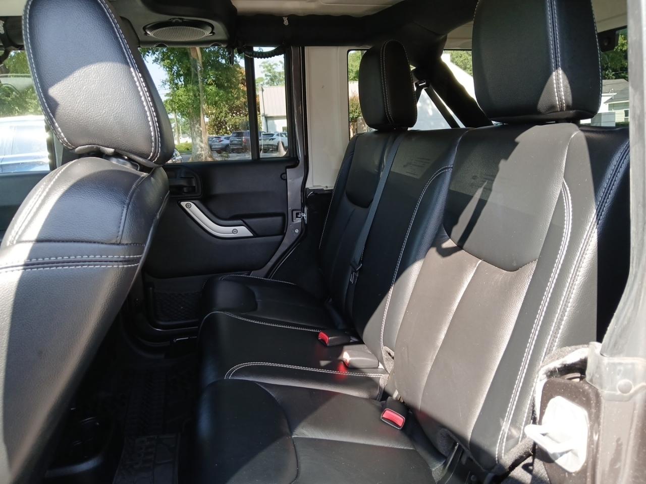 Jeep Wrangler Unlimited Rubicon 4WD 2014