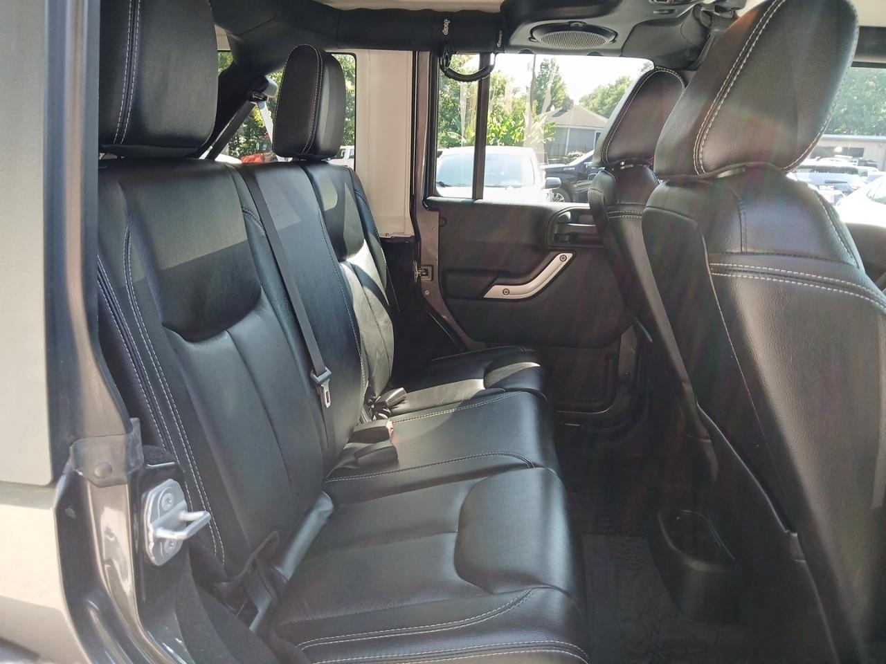 Jeep Wrangler Unlimited Rubicon 4WD 2014