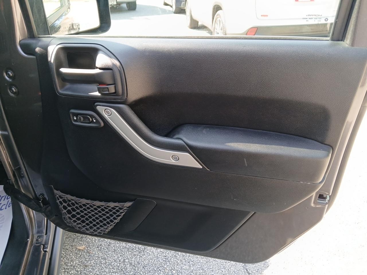 Jeep Wrangler Unlimited Rubicon 4WD 2014