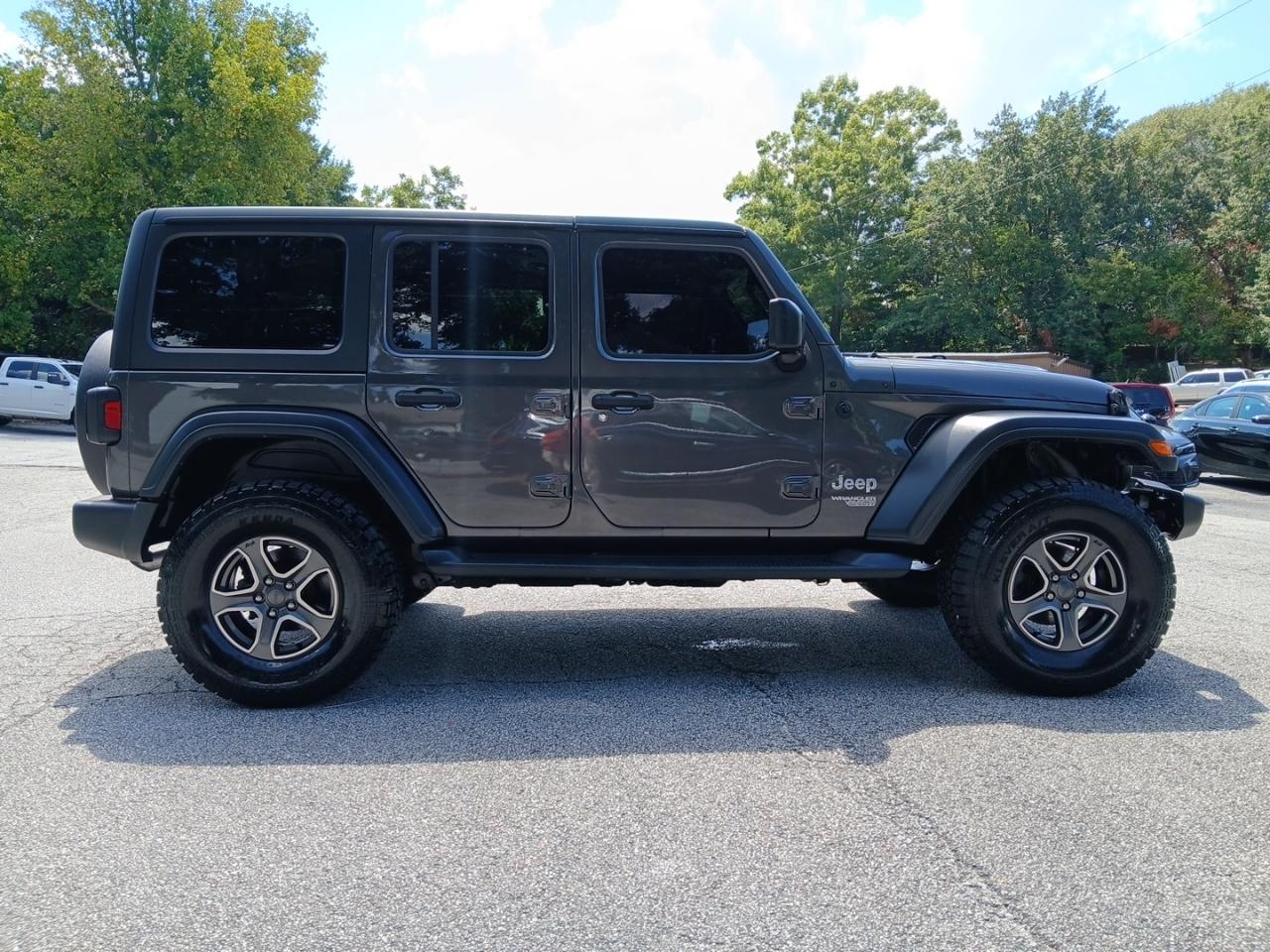 Jeep Wrangler Unlimited Sport 2018