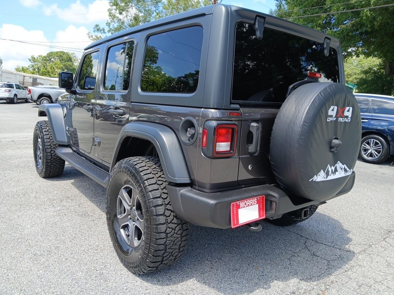 Jeep Wrangler Unlimited Sport 2018