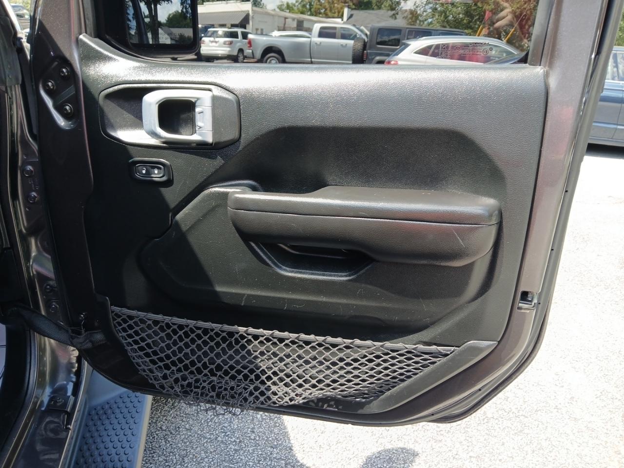 Jeep Wrangler Unlimited Sport 2018