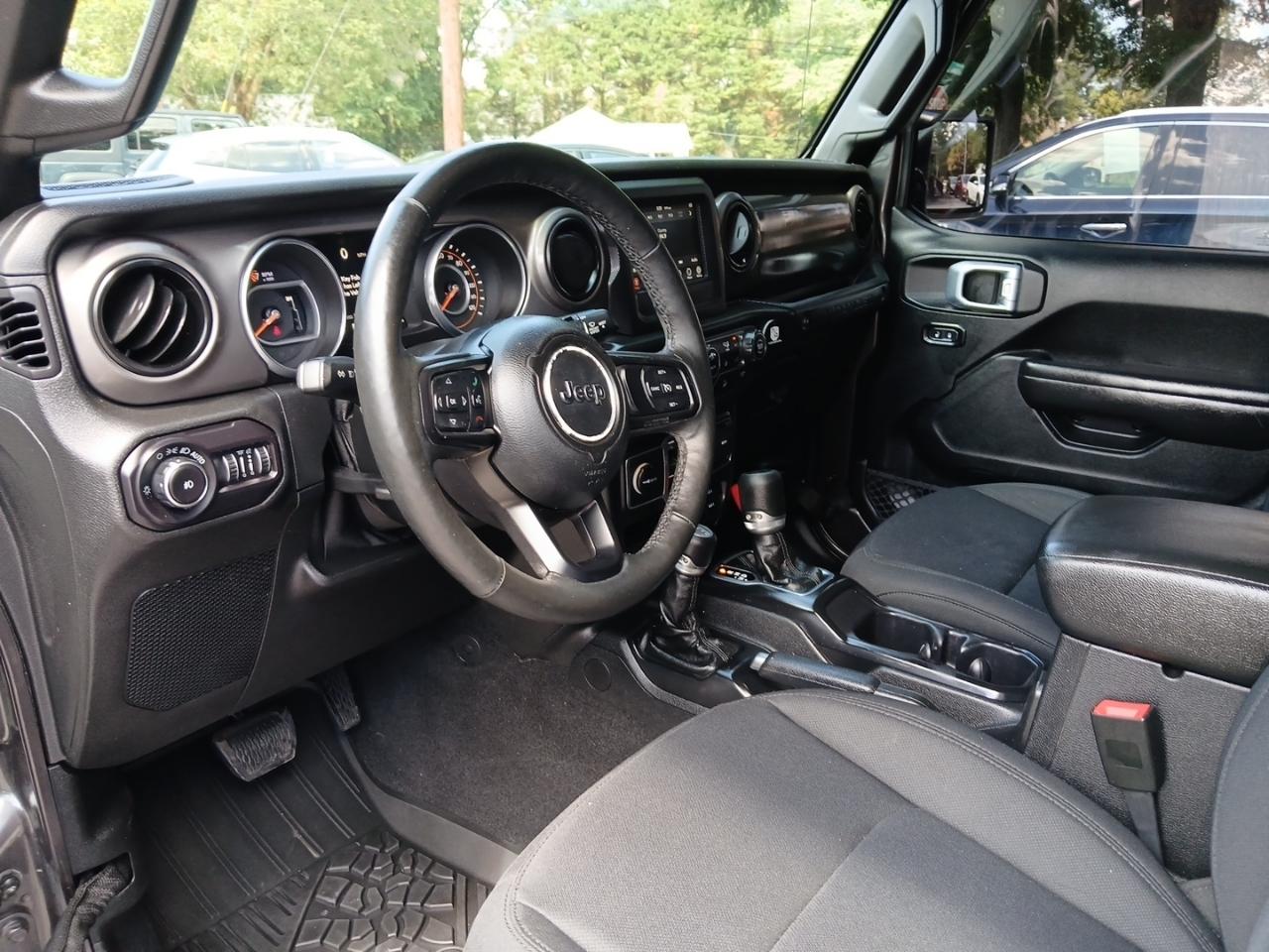 Jeep Wrangler Unlimited Sport 2018