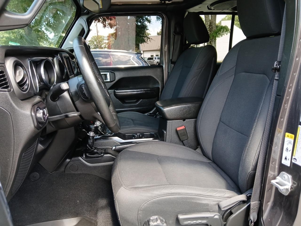 Jeep Wrangler Unlimited Sport 2018