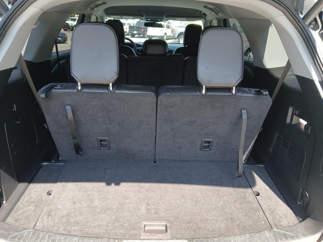 Ford Explorer XLT 2022