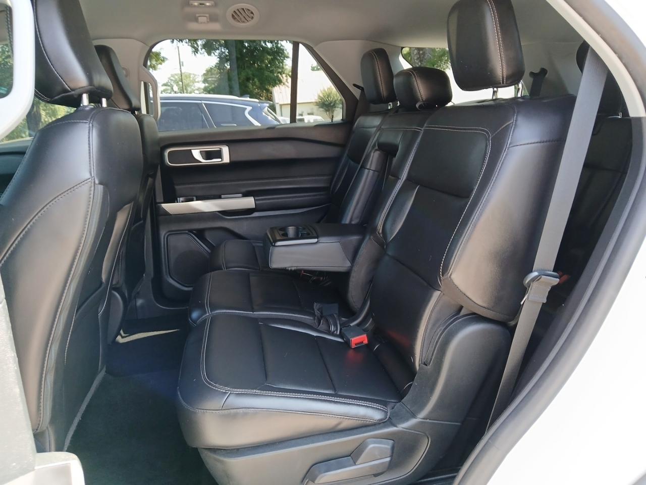 Ford Explorer XLT 2022