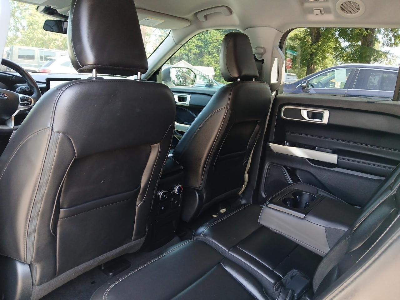 Ford Explorer XLT 2022