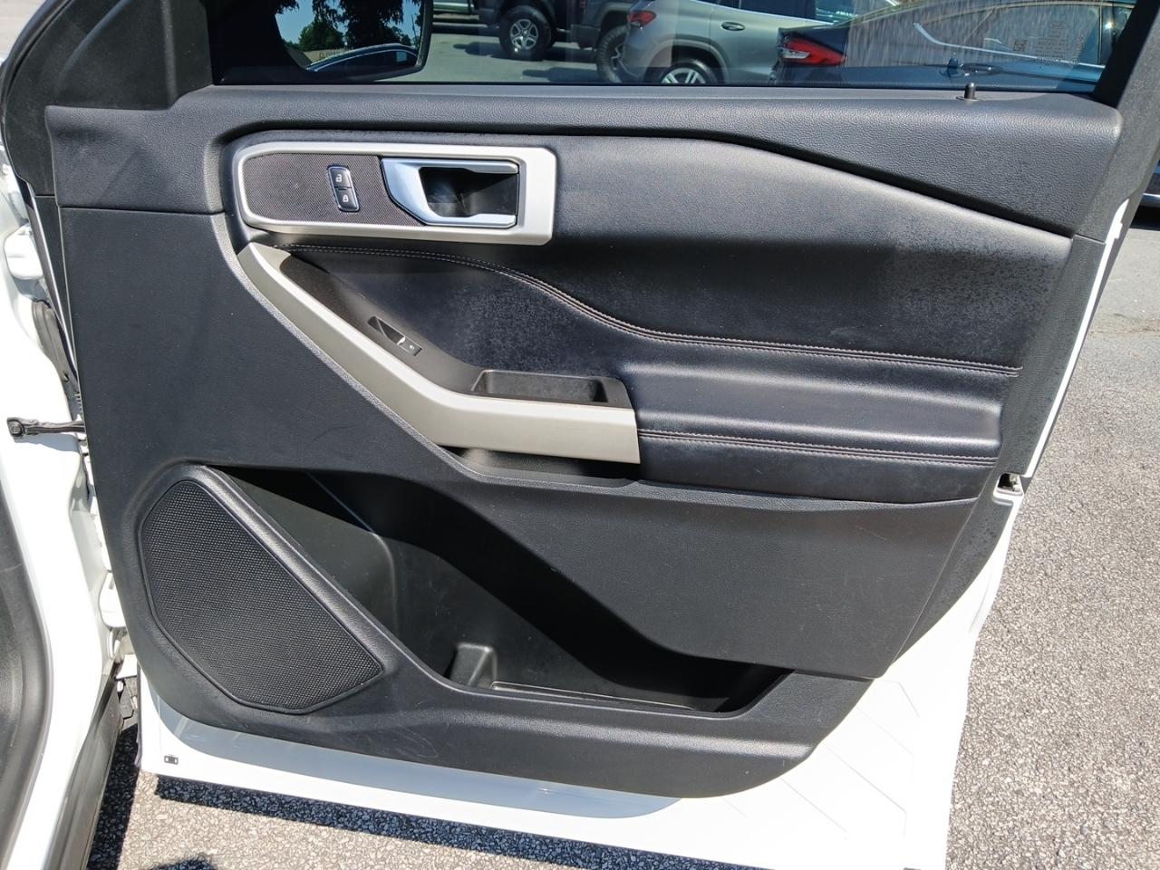 Ford Explorer XLT 2022
