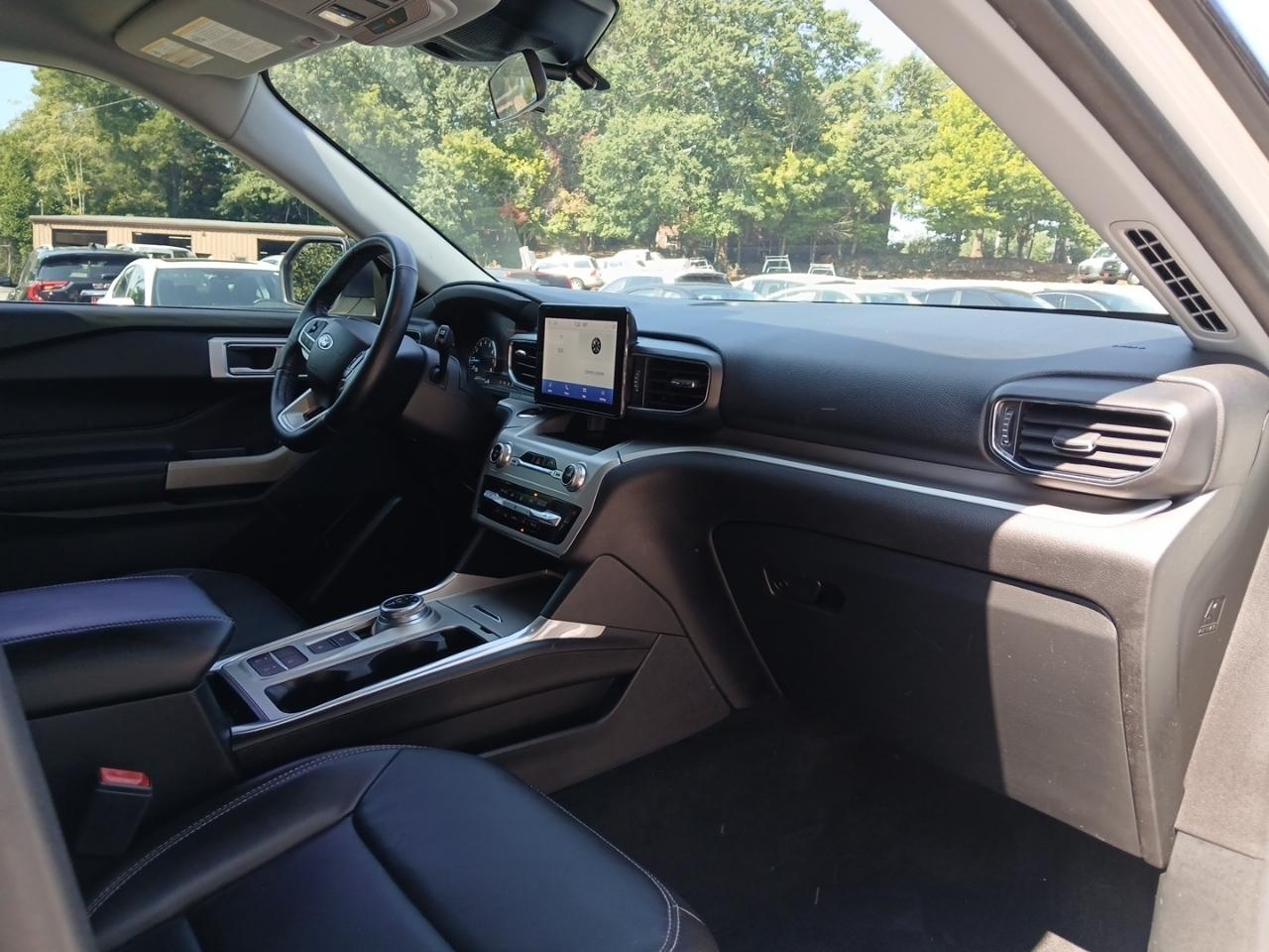 Ford Explorer XLT 2022