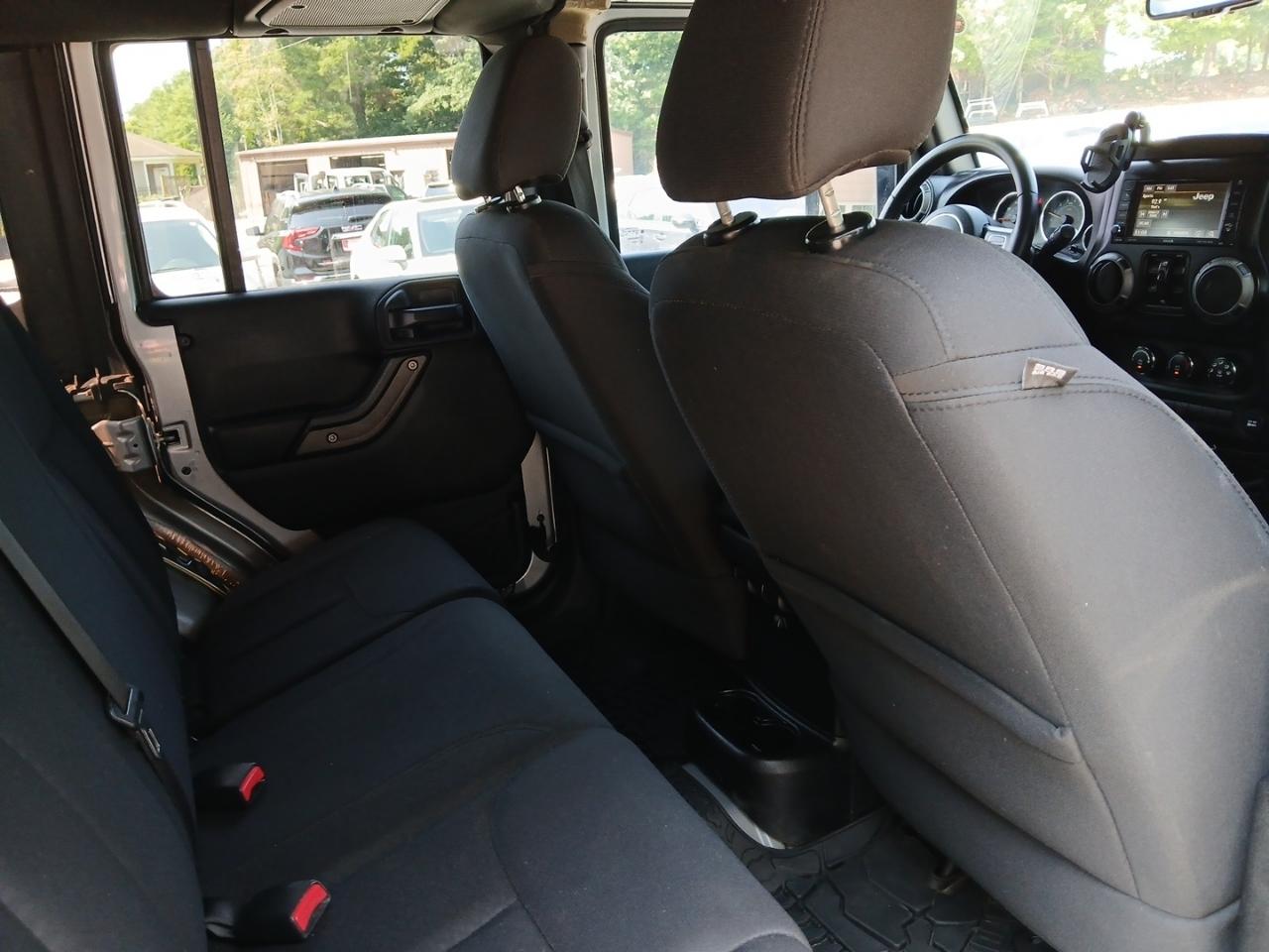 Jeep Wrangler Unlimited Sport 4WD 2017