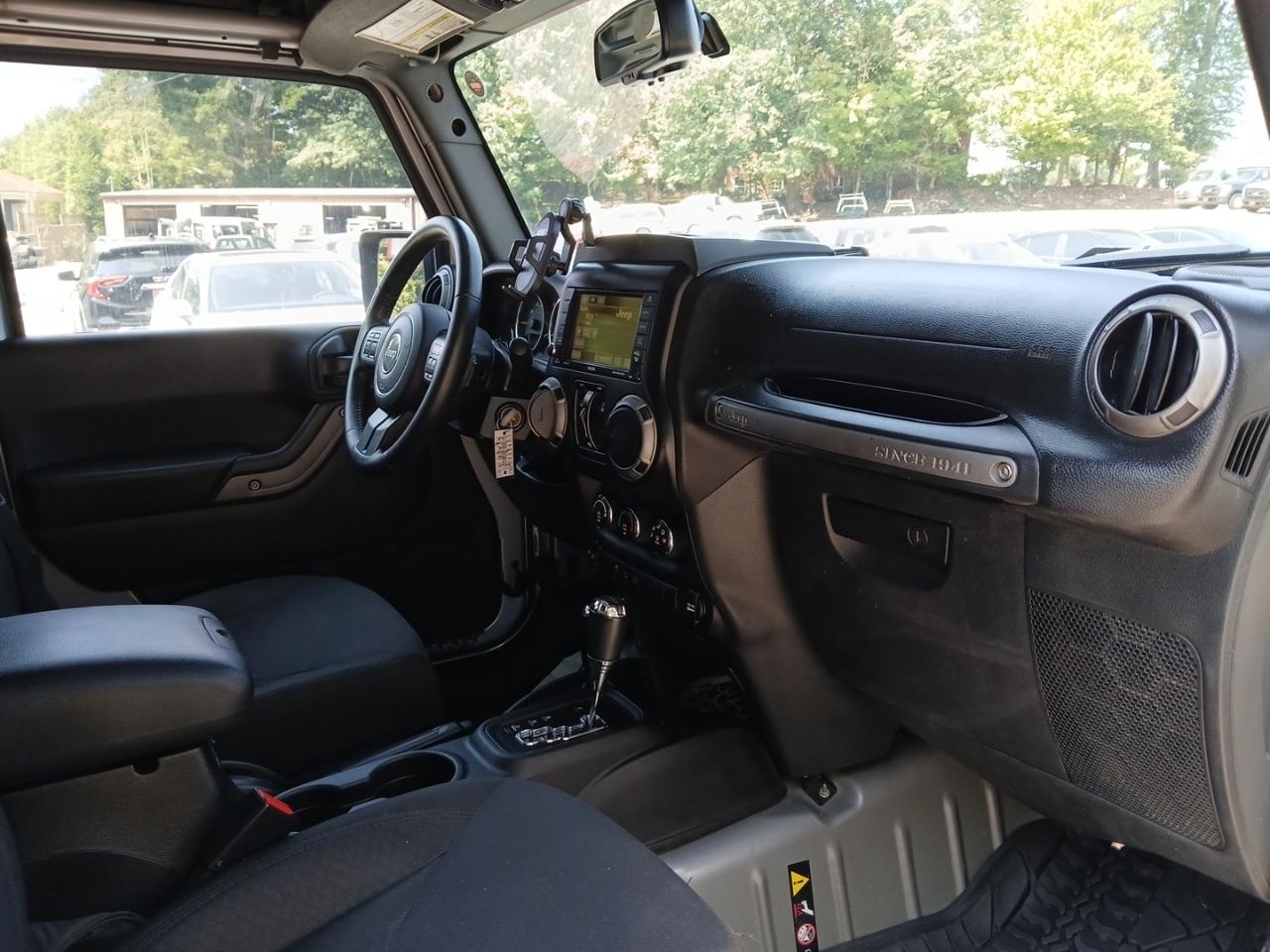 Jeep Wrangler Unlimited Sport 4WD 2017