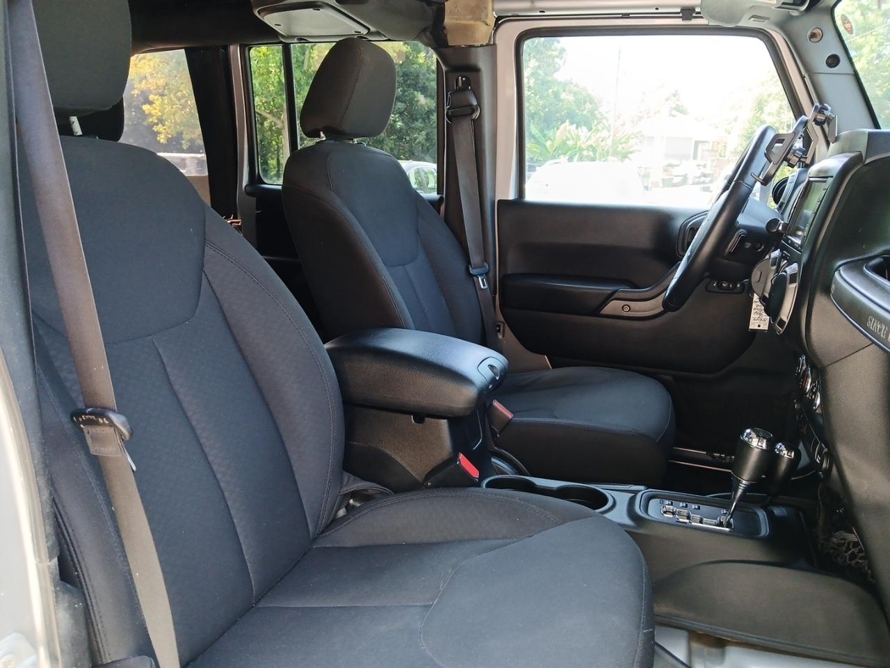 Jeep Wrangler Unlimited Sport 4WD 2017