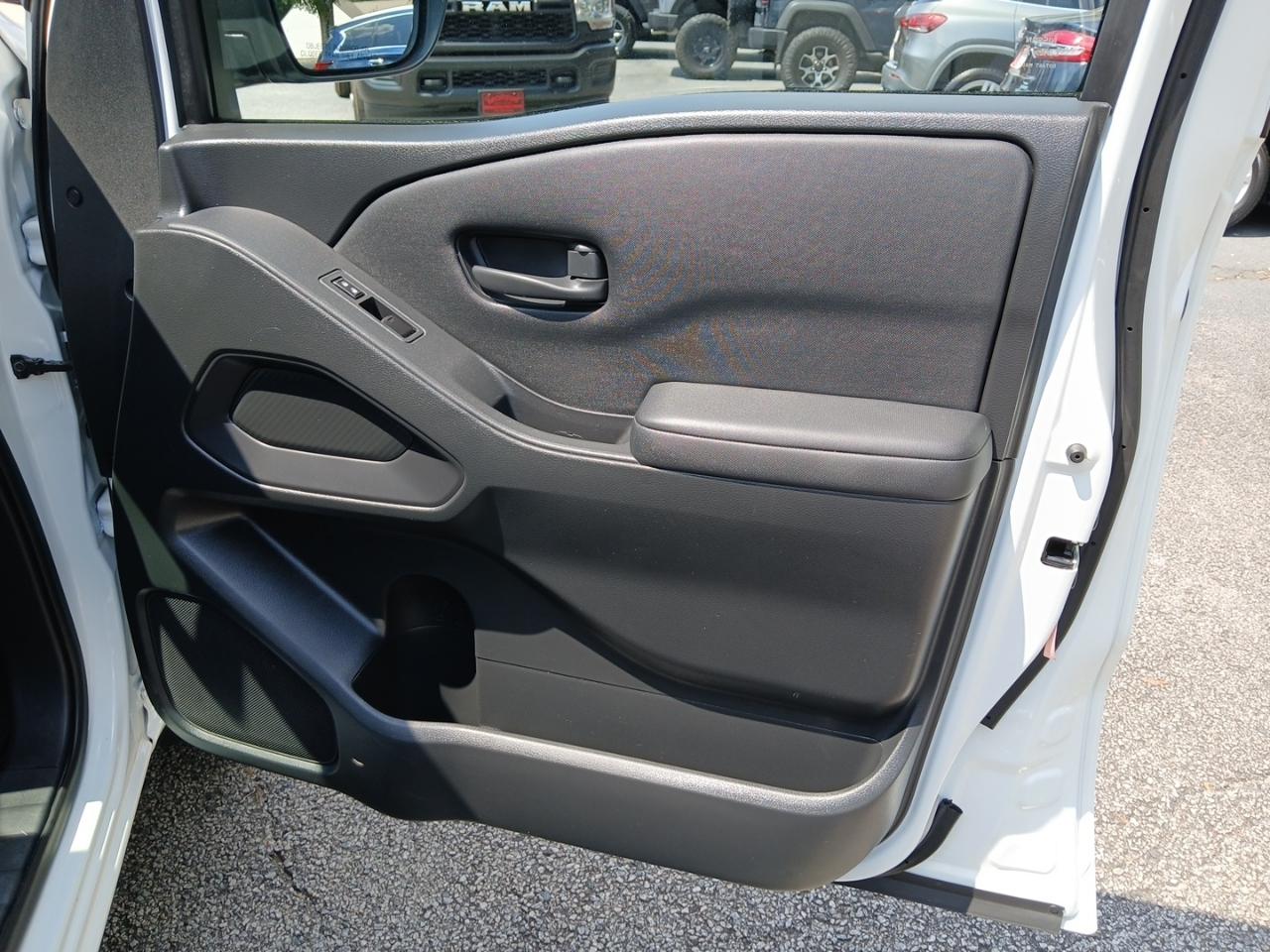 Nissan Frontier S King Cab 2WD 2022
