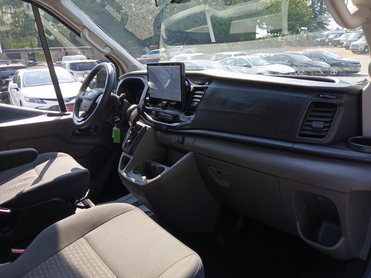Ford Transit 350 Wagon Med. Roof XL w/Sliding Pass. 148-in. WB 2023
