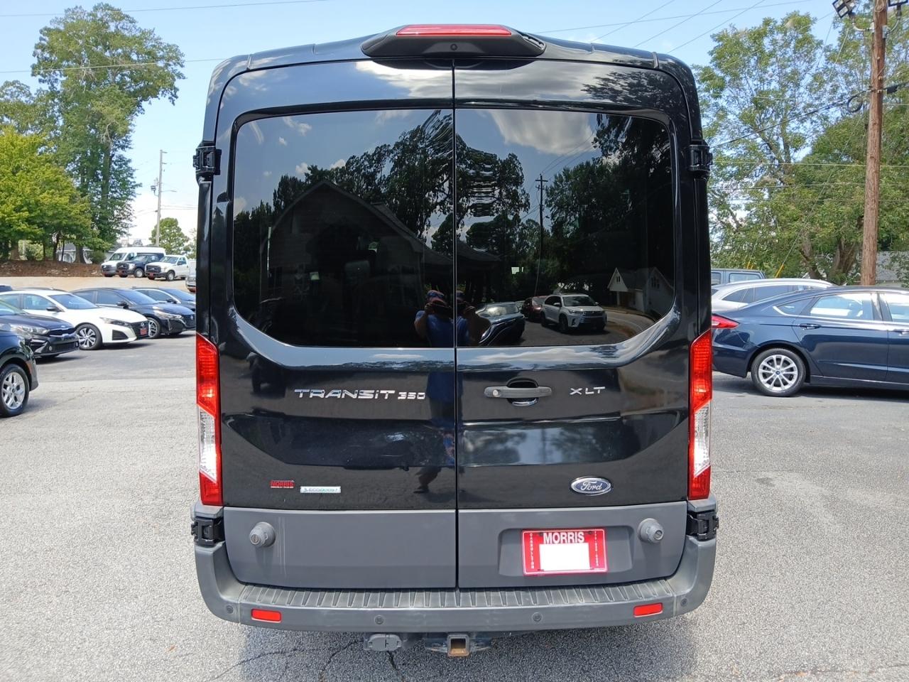 Ford Transit 350 Wagon Med. Roof XL w/Sliding Pass. 148-in. WB 2018