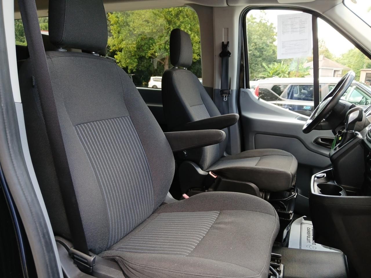 Ford Transit 350 Wagon Med. Roof XL w/Sliding Pass. 148-in. WB 2018