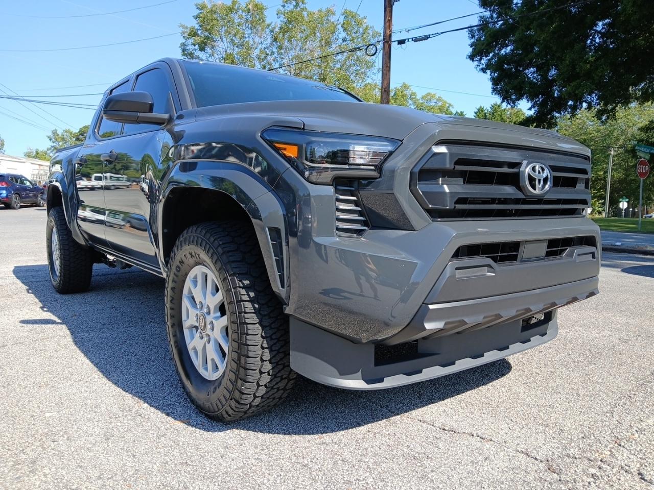 Toyota Tacoma SR Double Cab 4WD 2025
