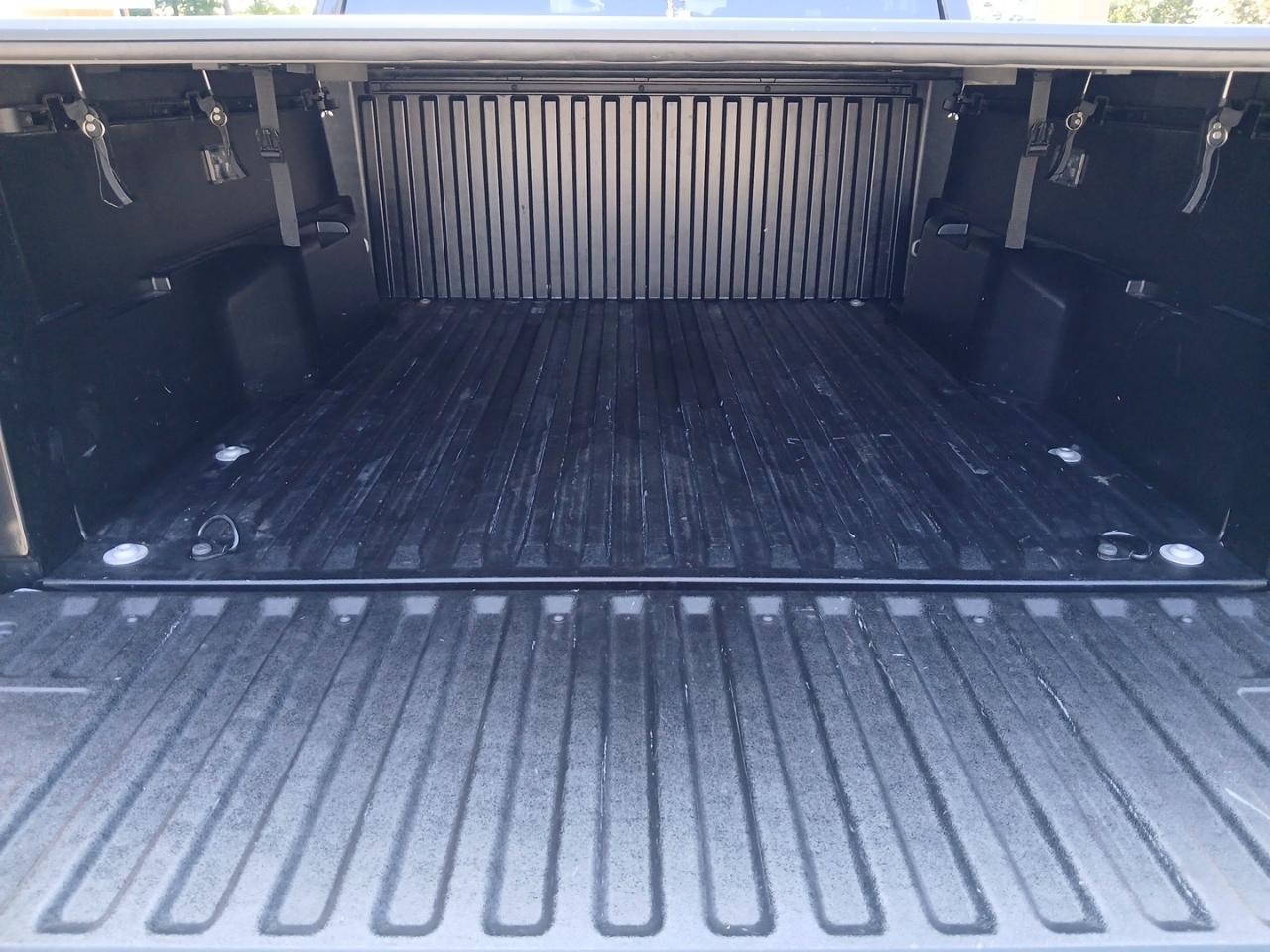 Toyota Tacoma SR Double Cab 4WD 2025
