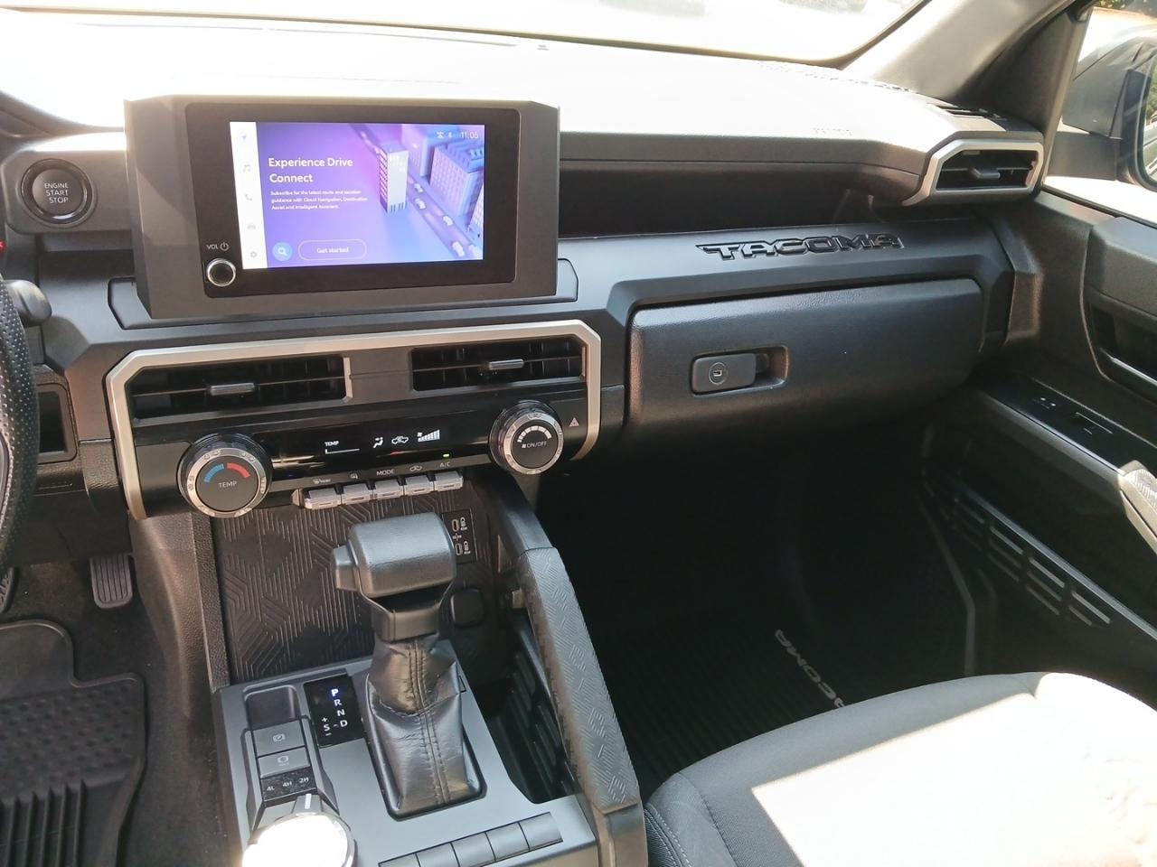 Toyota Tacoma SR Double Cab 4WD 2025