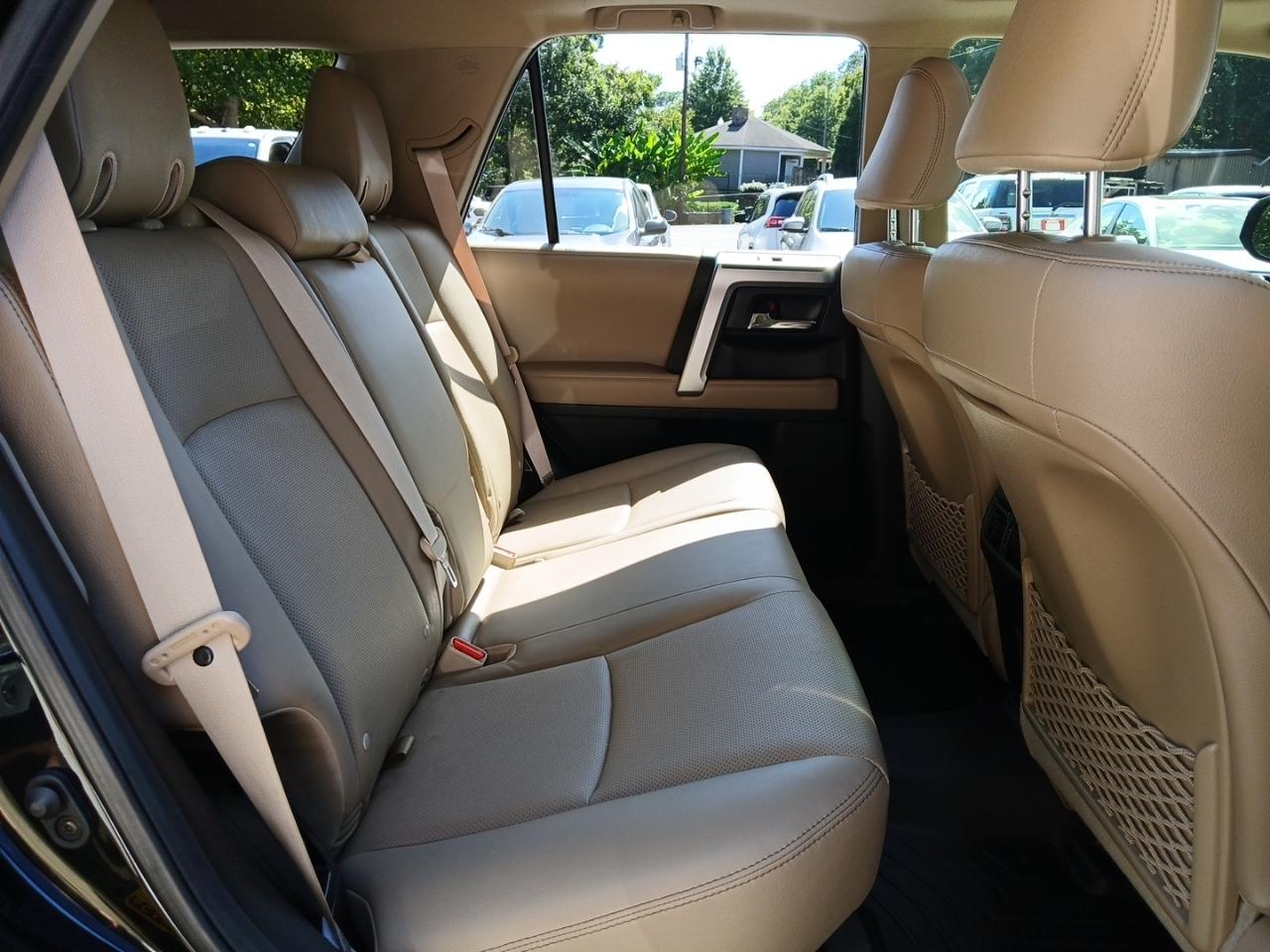 Toyota 4Runner Limited 2WD 2021
