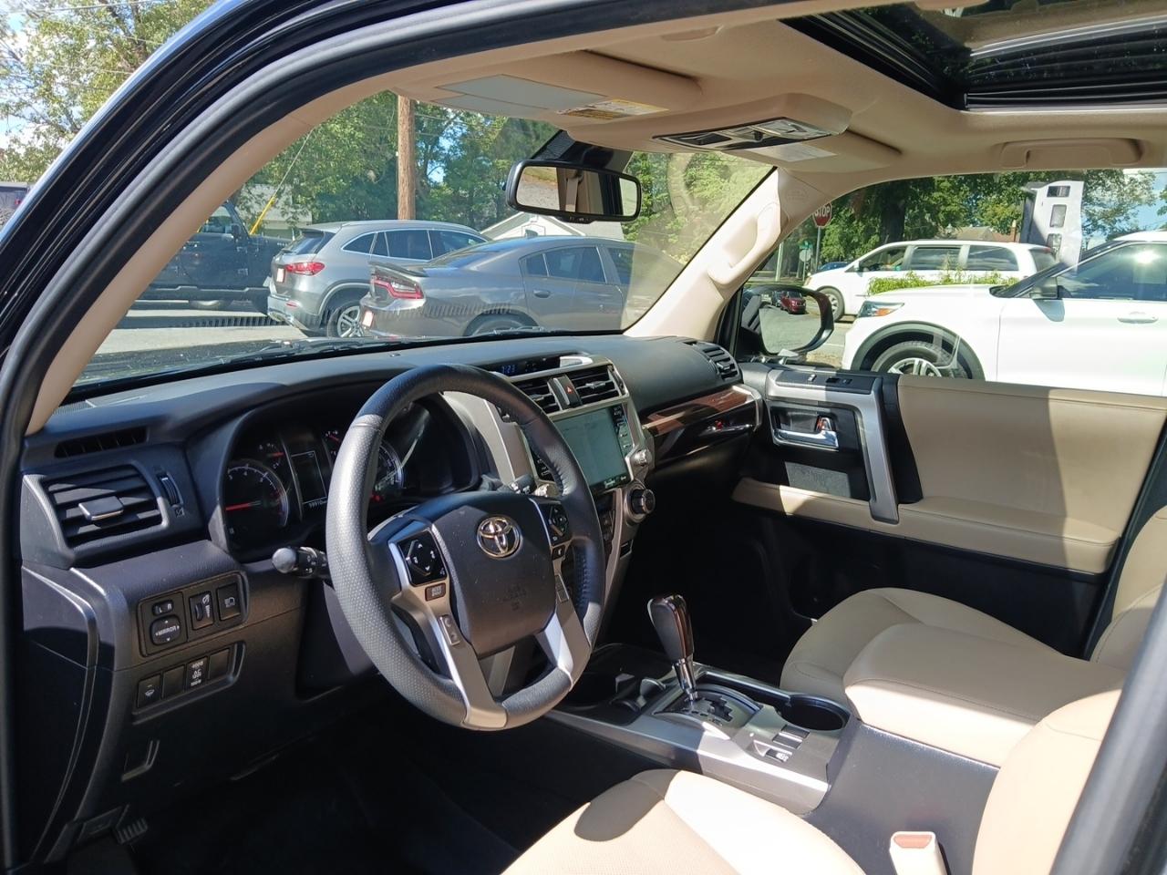 Toyota 4Runner Limited 2WD 2021