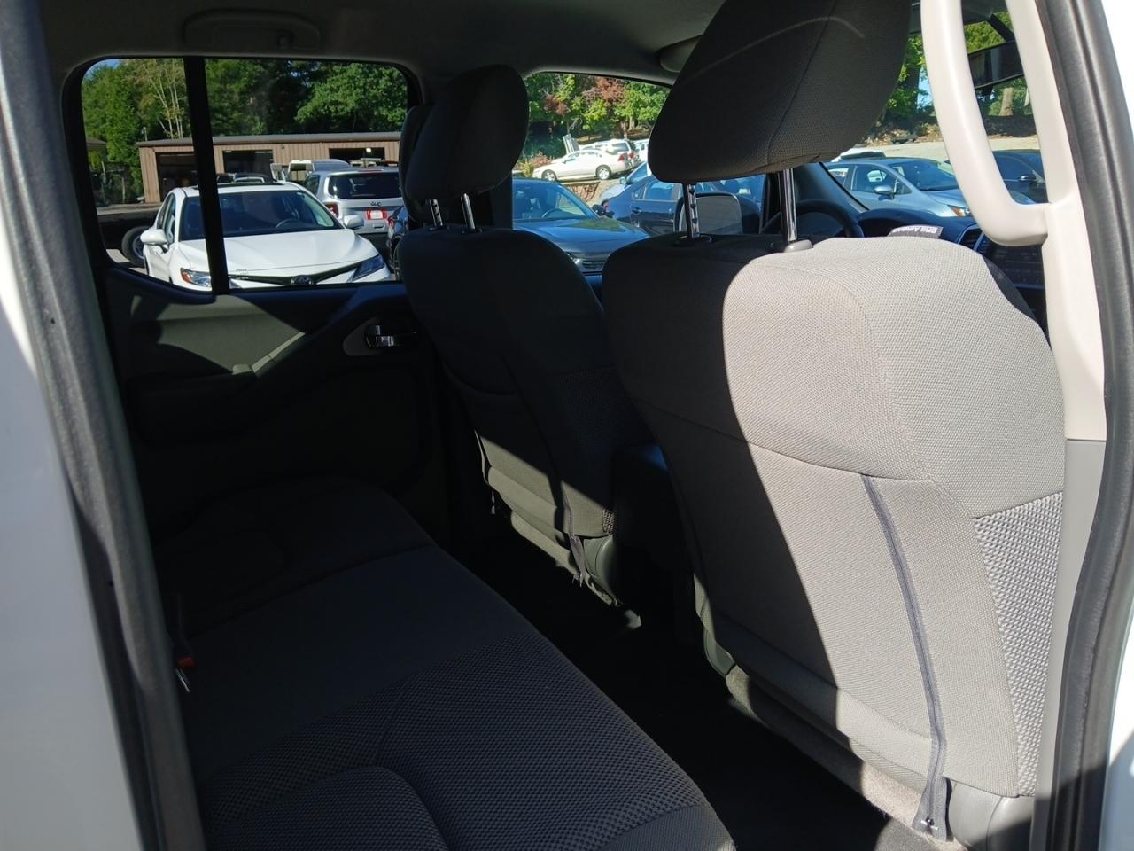 Nissan Frontier 4WD Crew Cab SWB Auto SV 2019