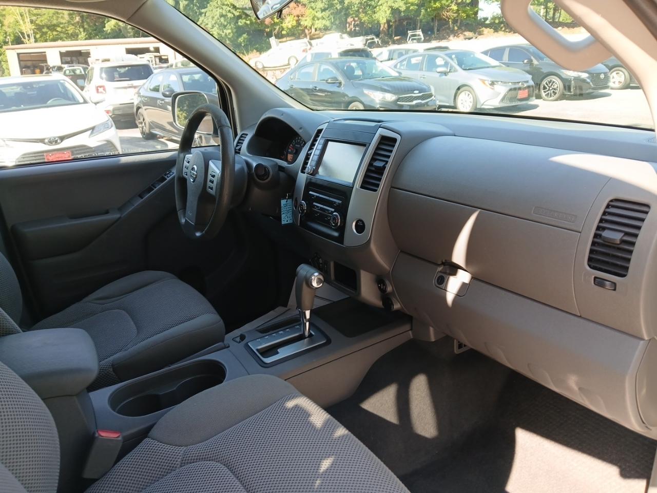 Nissan Frontier 4WD Crew Cab SWB Auto SV 2019