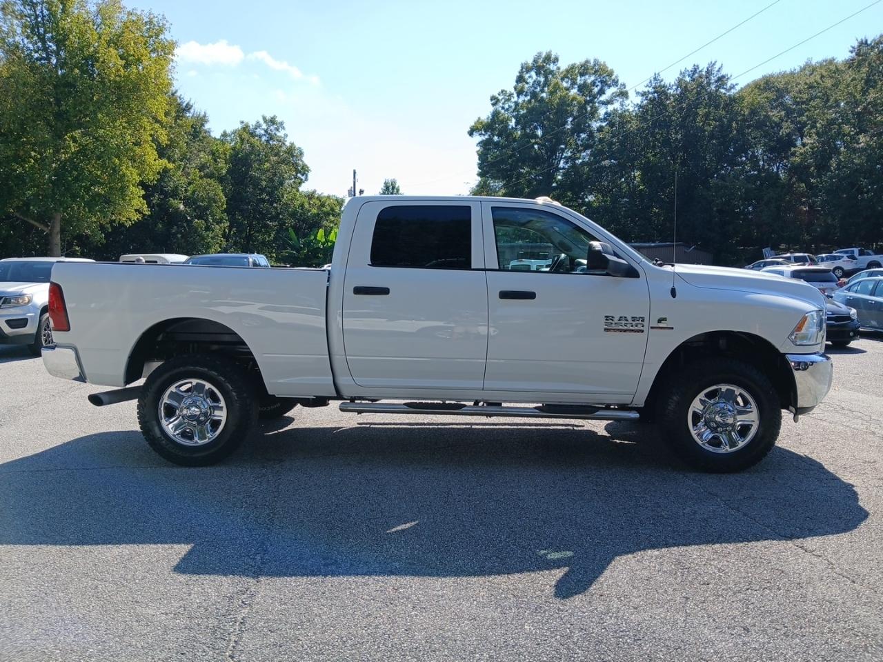 RAM 2500 Tradesman Crew Cab SWB 4WD 2017