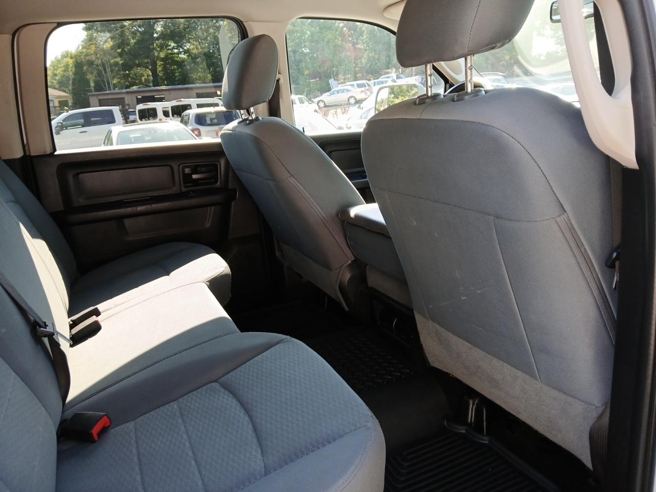 RAM 2500 Tradesman Crew Cab SWB 4WD 2017