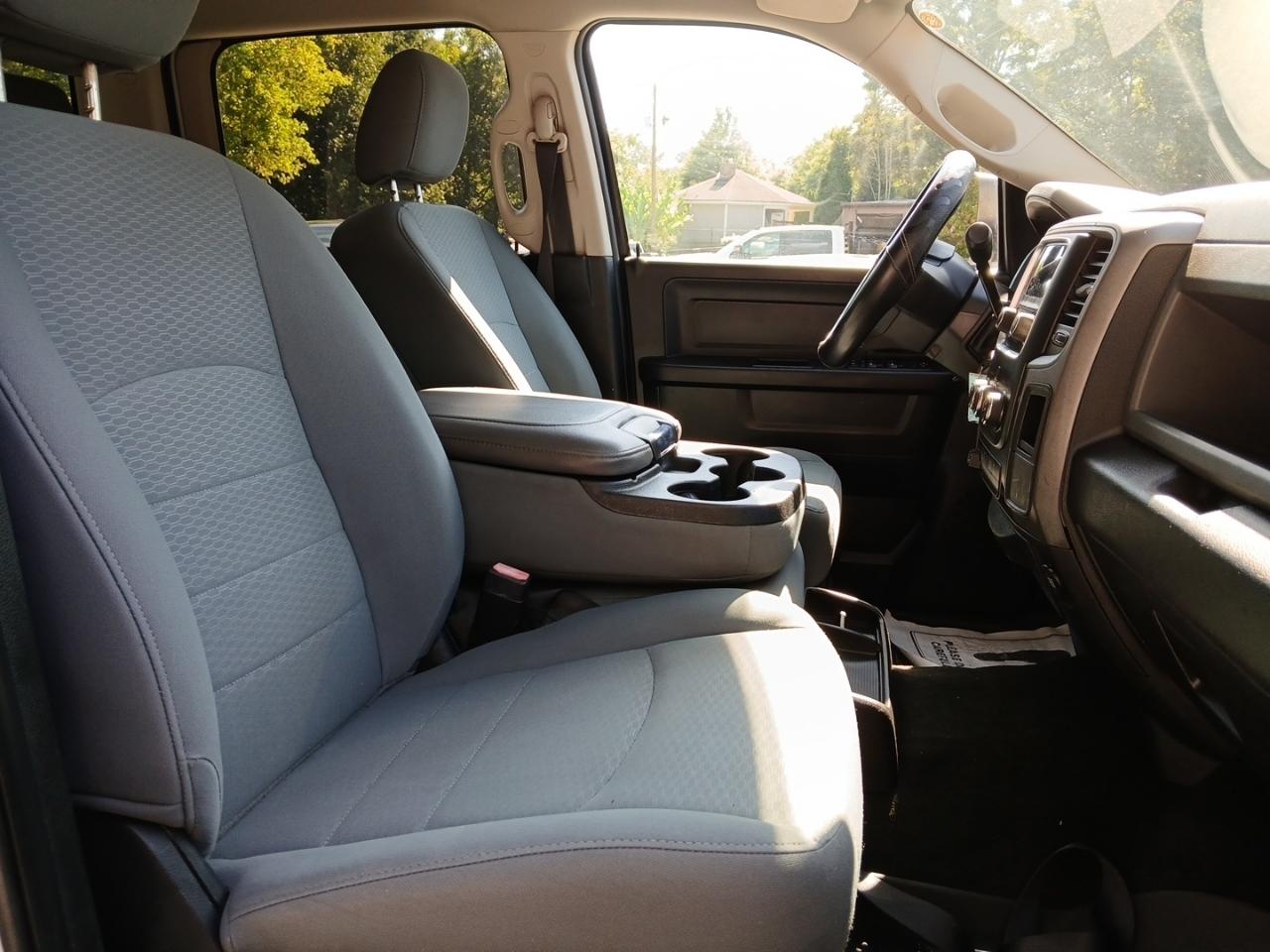 RAM 2500 Tradesman Crew Cab SWB 4WD 2017