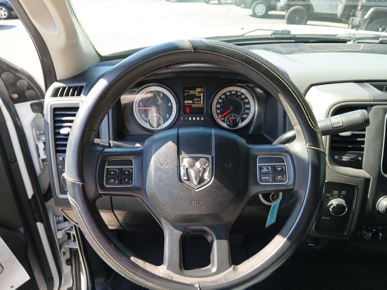 RAM 2500 Tradesman Crew Cab SWB 4WD 2017