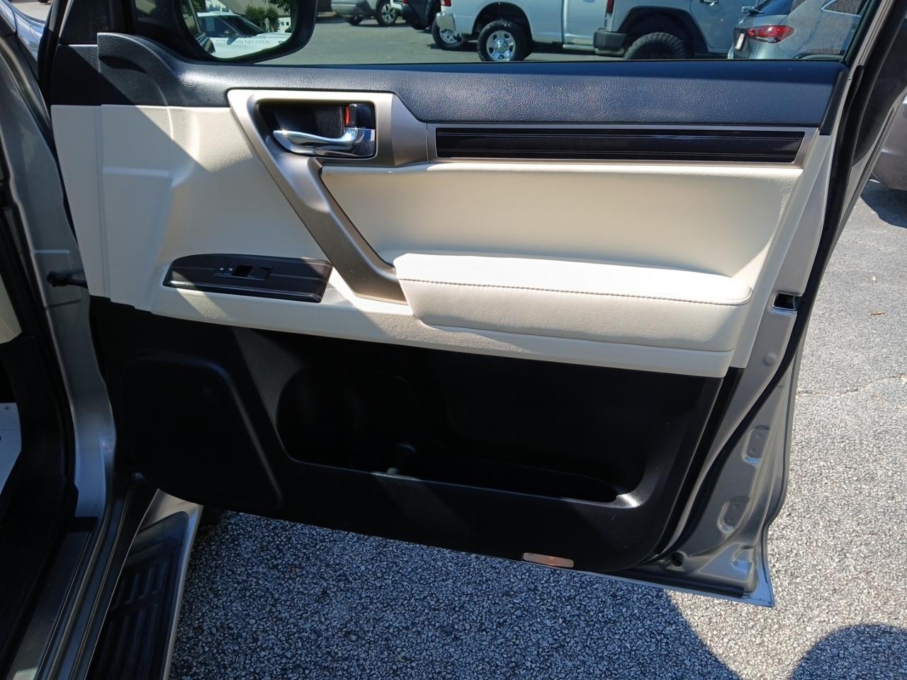 Lexus GX 460 Base 2020