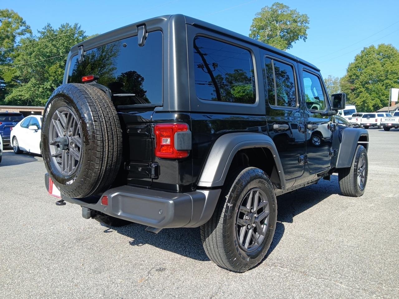 Jeep Wrangler Sport 2024