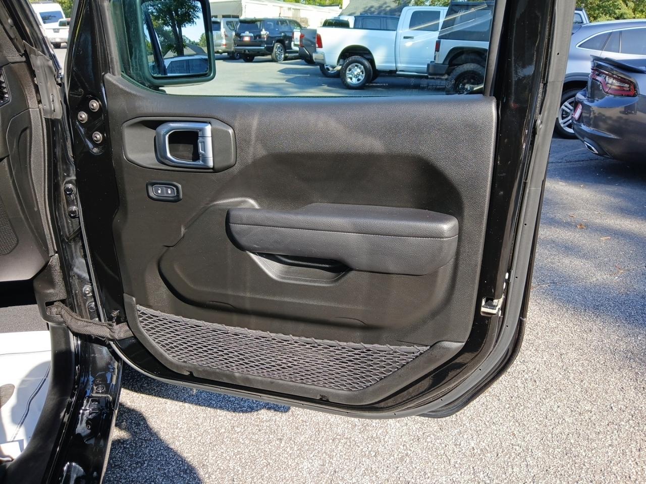 Jeep Wrangler Sport 2024
