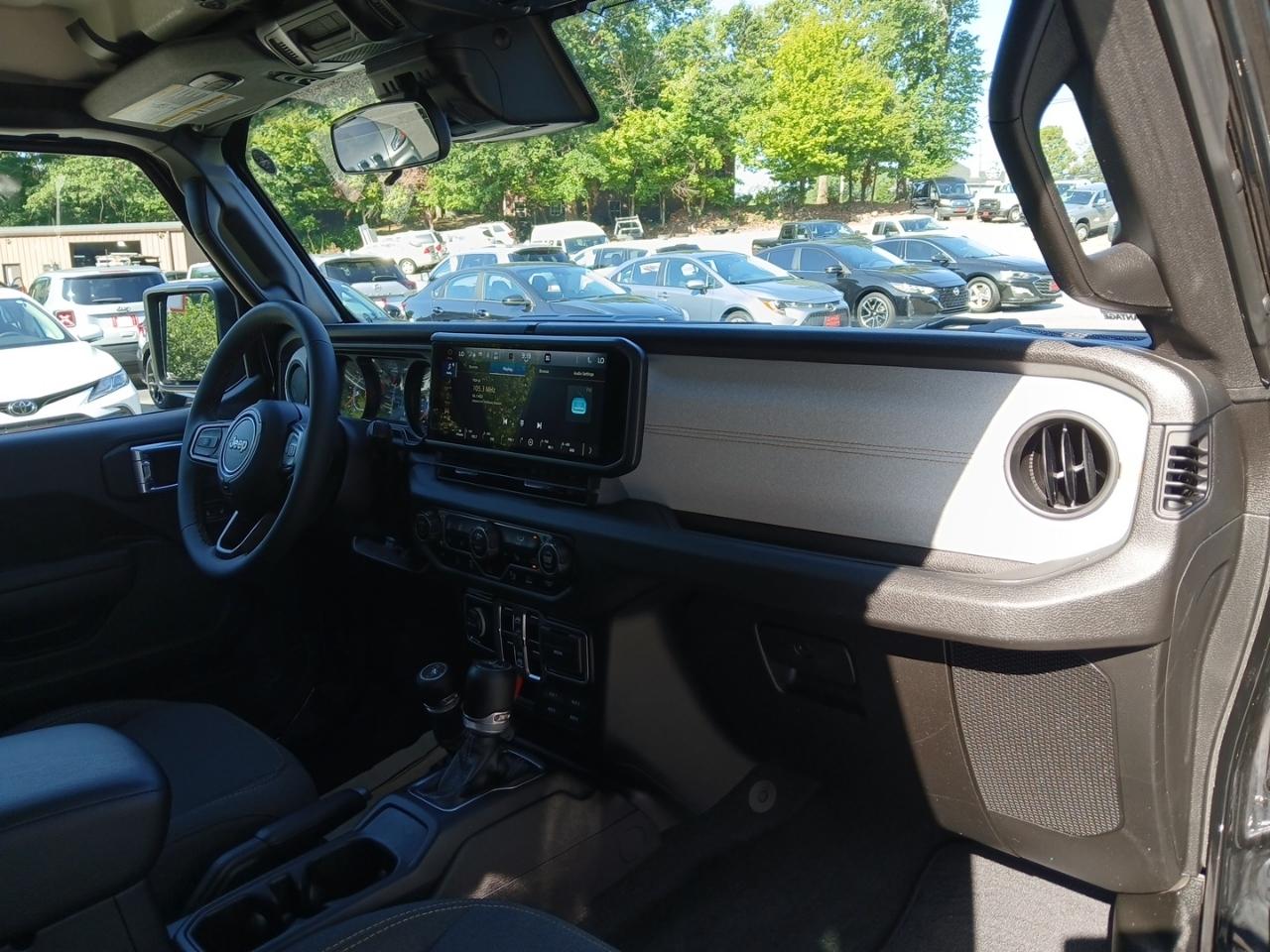 Jeep Wrangler Sport 2024