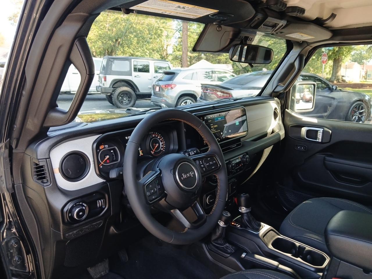 Jeep Wrangler Sport 2024