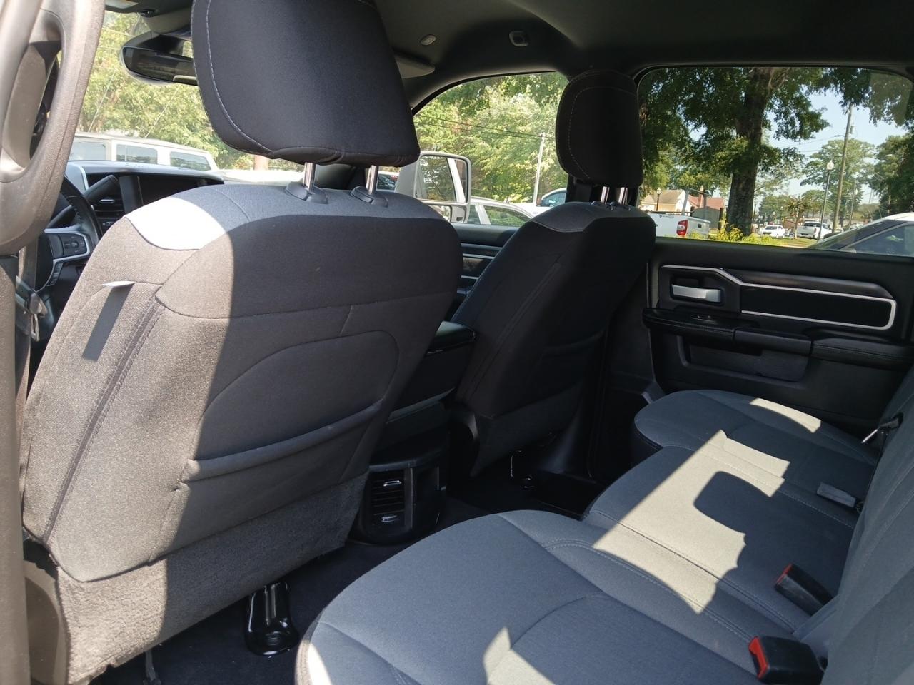 RAM 2500 Tradesman Crew Cab SWB 4WD 2024