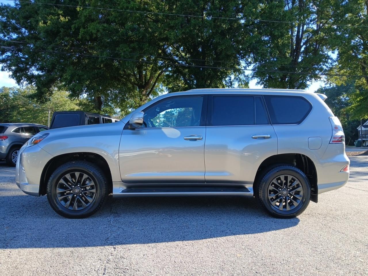 Lexus GX 460 Base 2023
