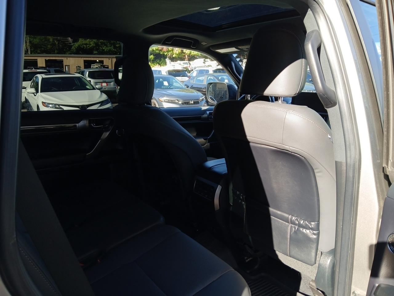 Lexus GX 460 Base 2023