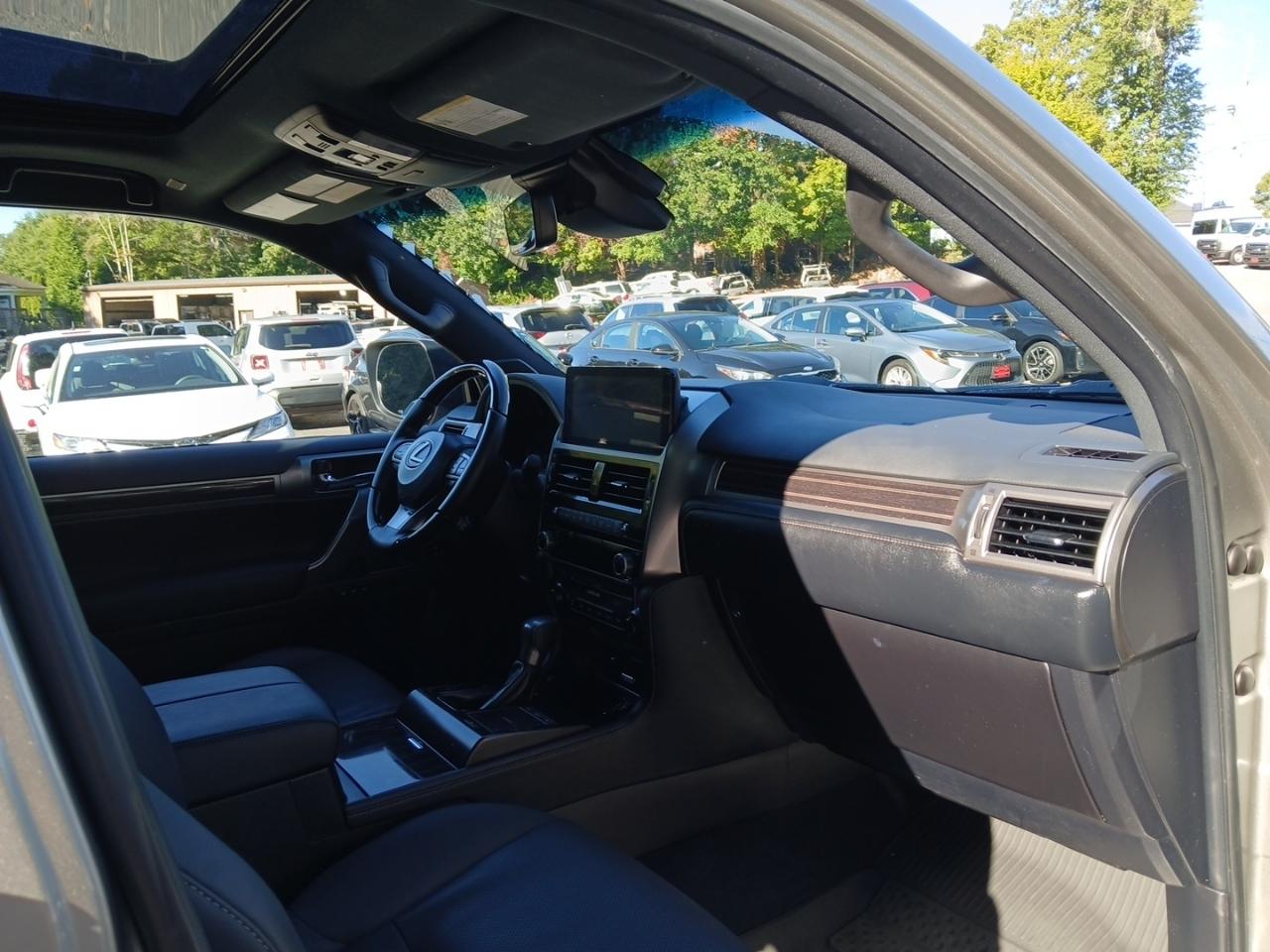 Lexus GX 460 Base 2023