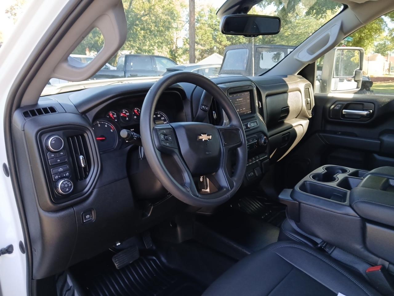 Chevrolet Silverado 3500HD Work Truck Crew Cab 4WD 2023