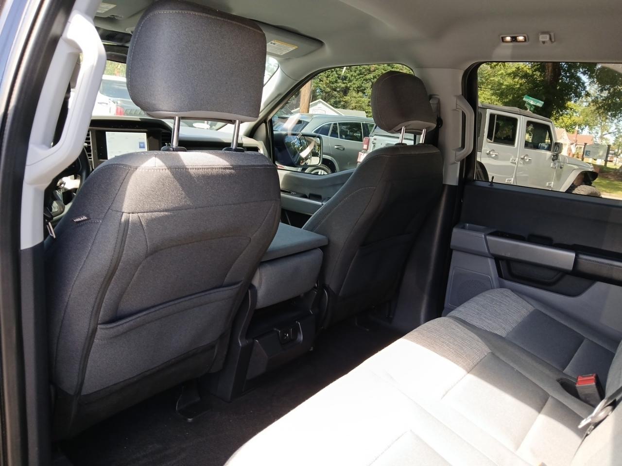 Ford F-150 4WD SuperCrew 145" XLT 2021