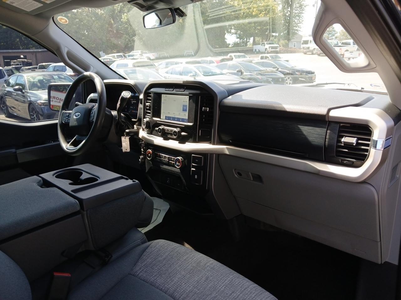 Ford F-150 4WD SuperCrew 145" XLT 2021