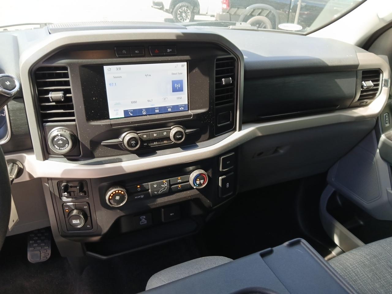 Ford F-150 4WD SuperCrew 145" XLT 2021