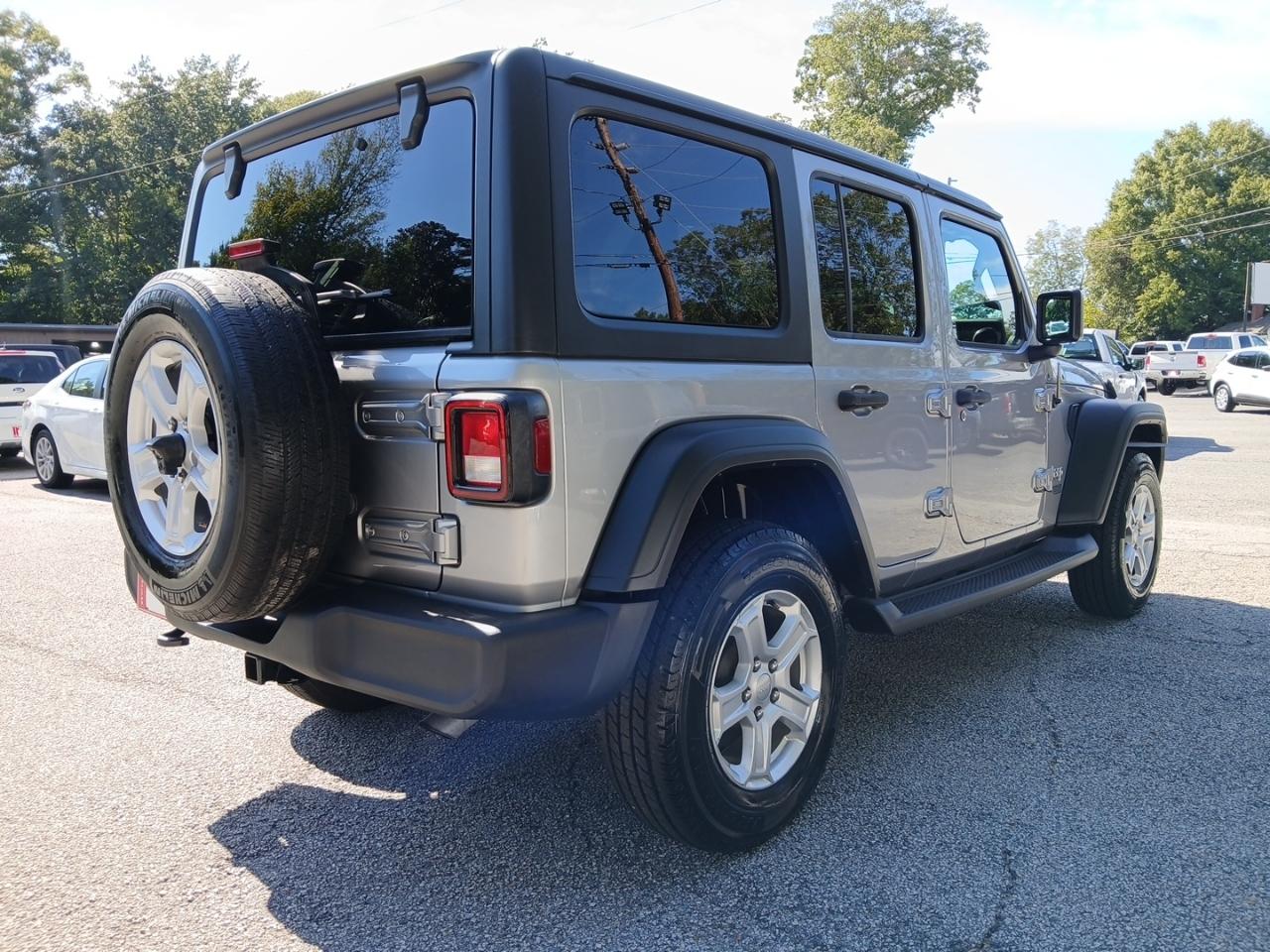 Jeep Wrangler Unlimited Sport 2019