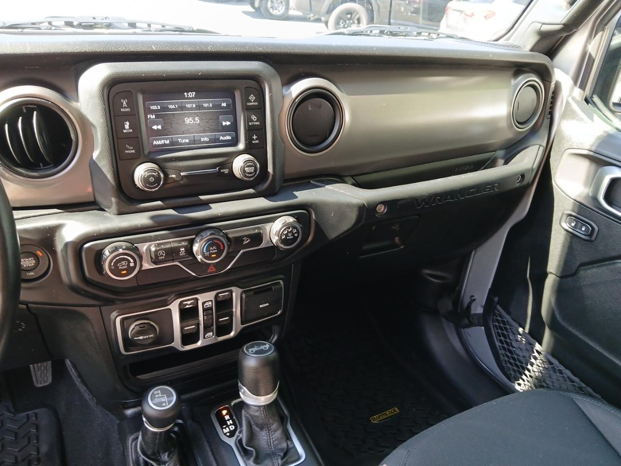 Jeep Wrangler Unlimited Sport 2019