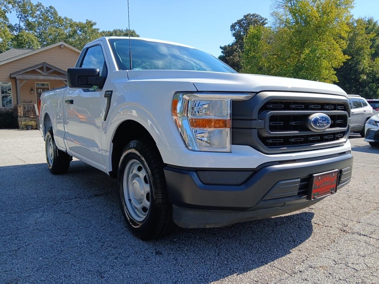 Ford F-150 2WD Reg Cab 122.5" XL 2021