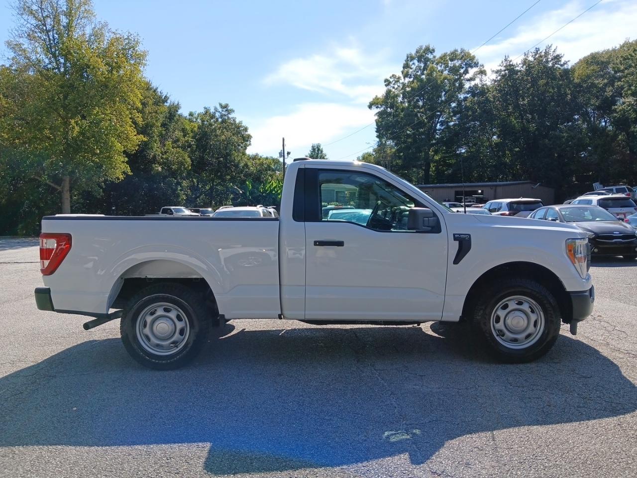 Ford F-150 2WD Reg Cab 122.5" XL 2021