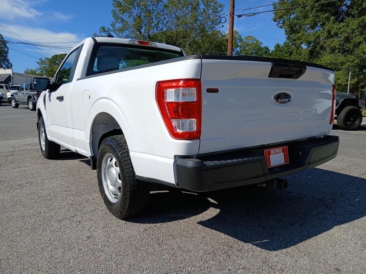 Ford F-150 2WD Reg Cab 122.5" XL 2021